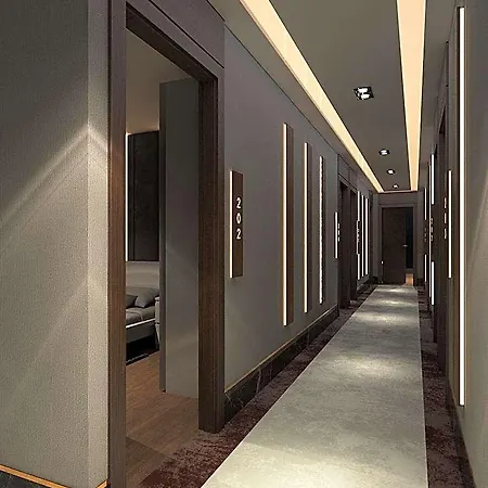Express Hotel 4*